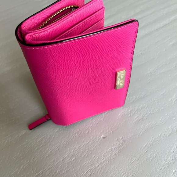 Kate Spade Laurel Way Cara Bifold Crossgrain Leather Wallet Pink - Picture 6 of 15